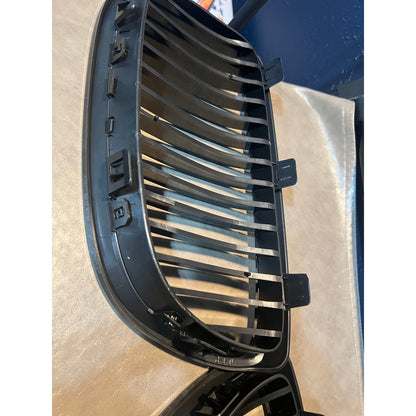 X AUTOHAUX Pair Front Kidney Grille Gloss Black For BMW E92 2007-2010 2 Door