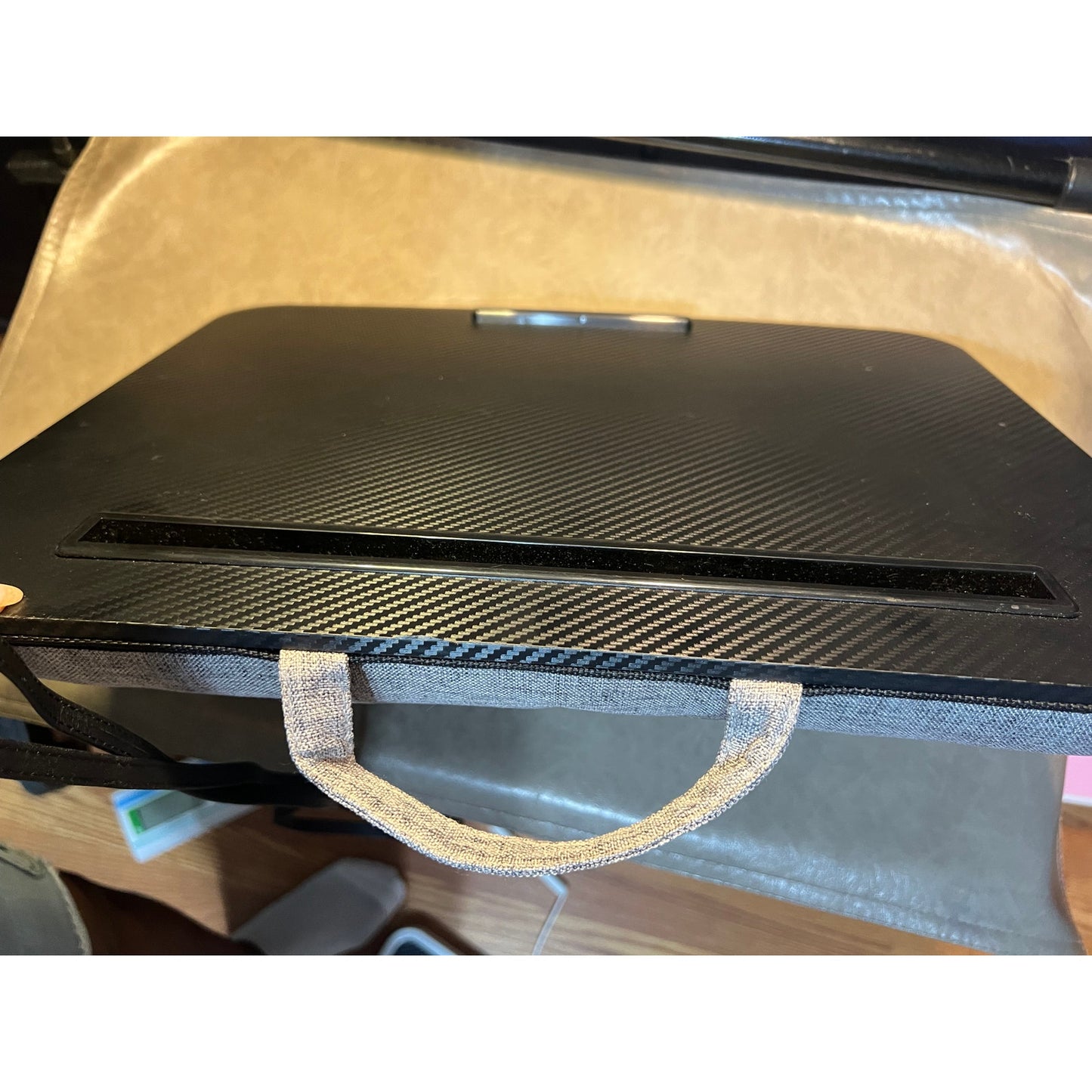 Portable Laptop Desk Fits Up To 16“ Laptops, With Tablet Slot, Built-In Cushion, Great For Home & Office,Lap Desk For Laptop,Lap Desk With Cushion (Black, Medium).
