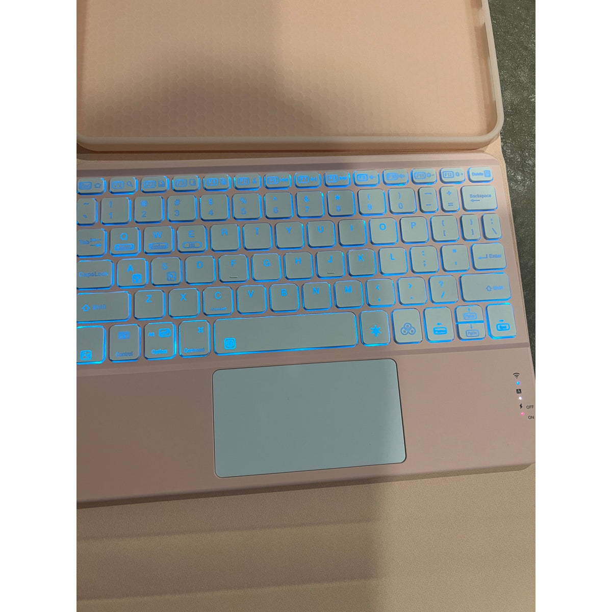Harvopu For IPad A16 11th/10th Gen Keyboard Case Folio Cover,Pink