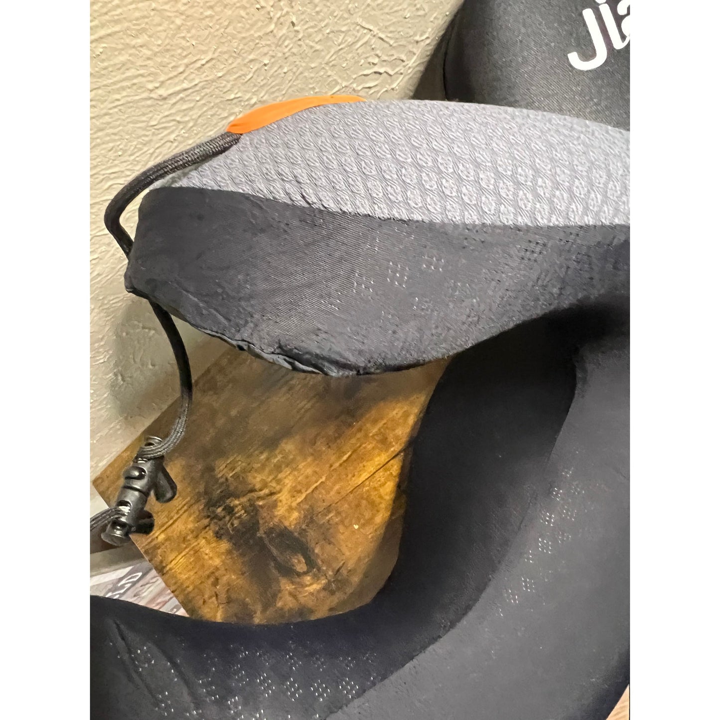 Jiaao Neck Travel Pillow Memory Foam 360° Neck Support Pillows For Airplane