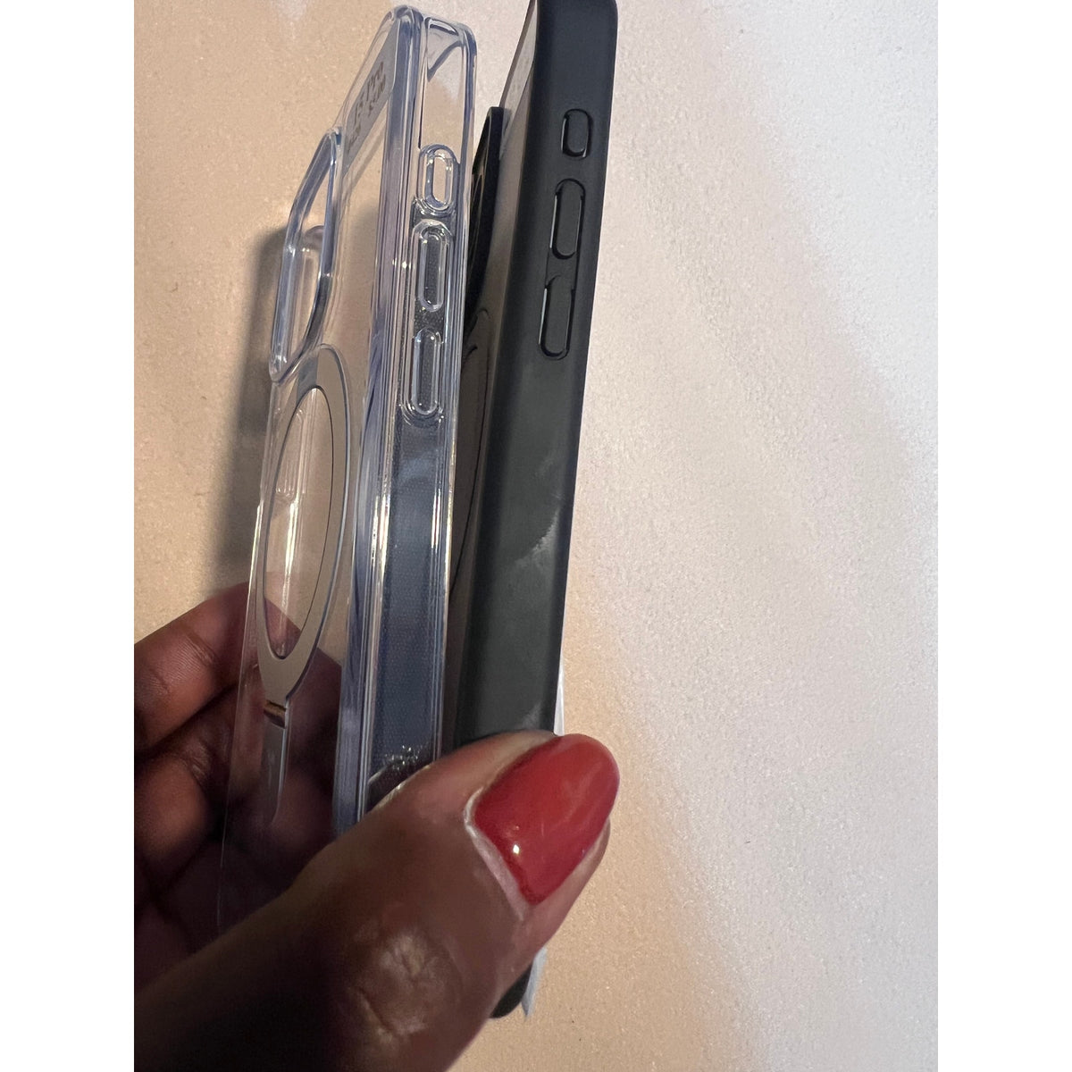 iPhone 15 Pro Phone Cases 2 total ( Black 1, Clear 1)