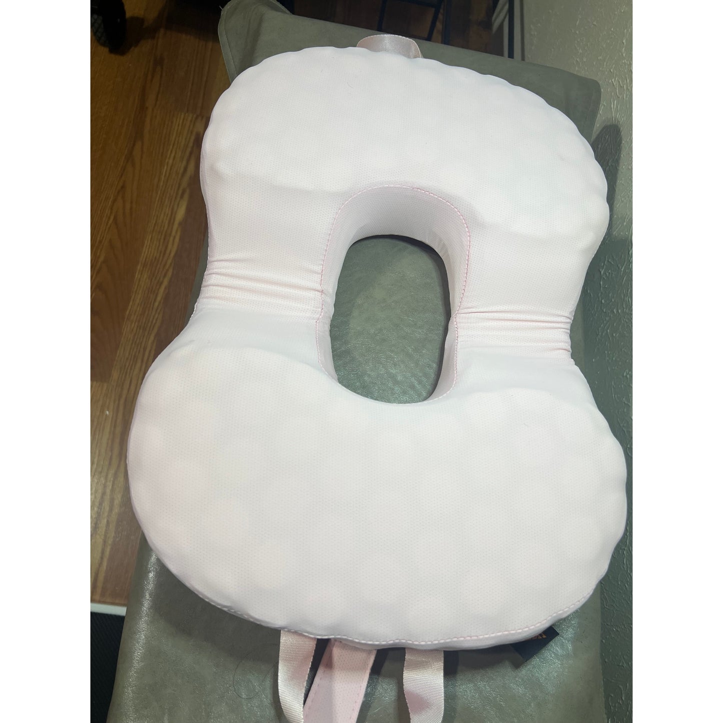 Sino Salected Portable Donut Pillow, Doughnut Pillow For Tailbone Pain, Non-Slip Removable Cover, Hemorrhoid Cushion For Postpartum ? Sciatica, Memory Foam Seat Cushion, Pink.