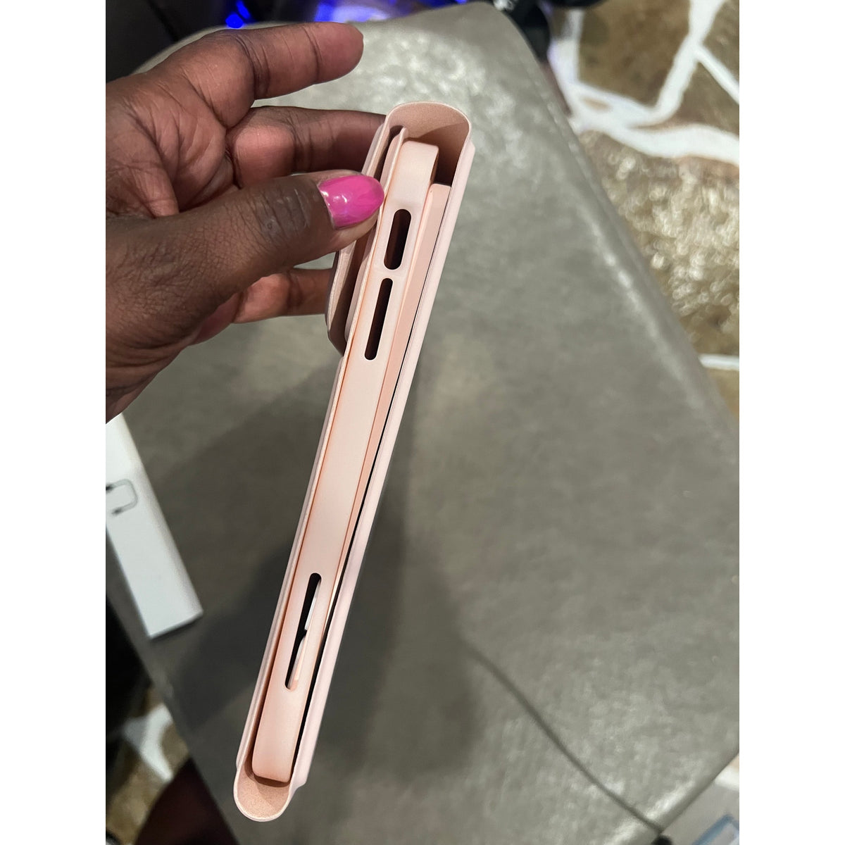 Harvopu For IPad A16 11th/10th Gen Keyboard Case Folio Cover,Pink
