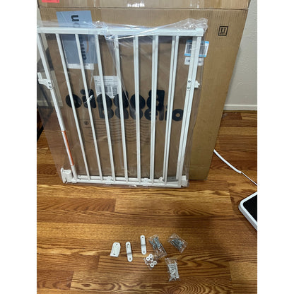 Babelio Baby Gate For Stairs, Kitchen & Doorways, 26-43" W 28" H No Bottom Bar| Easy Installation| One-Handed Operation| Auto-Close| Hardware Mount (Drill Needed) Safety Dog/Pet Gate Indoor (White)