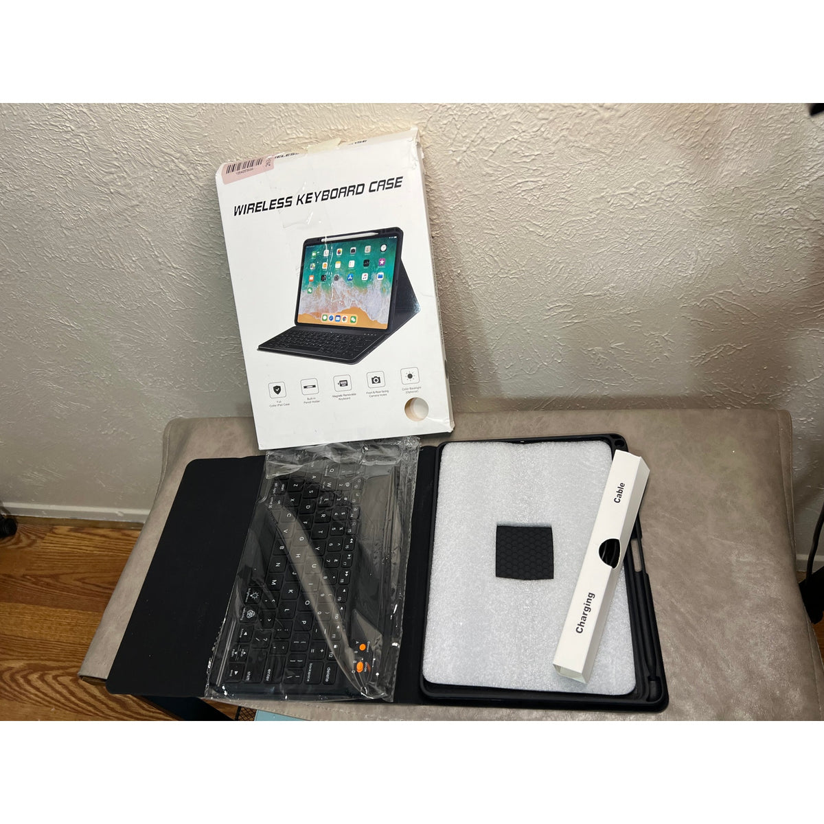 BLUTLOTUS Keyboard Case For IPad 5th/6th Generation 2017/2018, 9.7 Inch(Black)