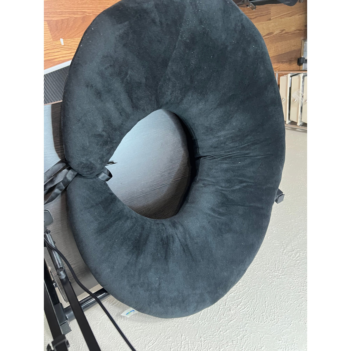 BBL Pillow After Surgery for Butt Sleeping Sitting Driving Donut Hemorrho(Black)