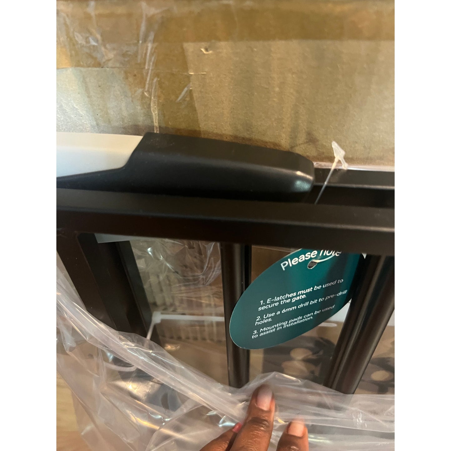 Babelio Baby Gate for Stairs, Kitchen & Doorways, No Bottom Bar| One-Handed
