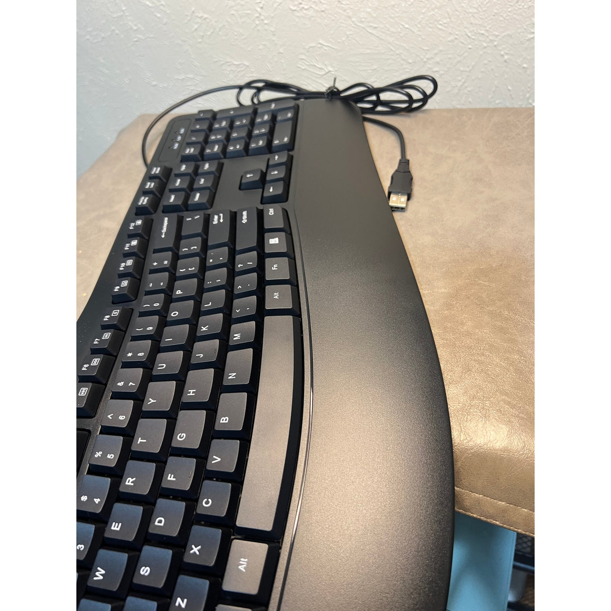 RECCAZR Ergonomic Keyboard, Wired Computer USB Keyboard with Wrist Rest,Black