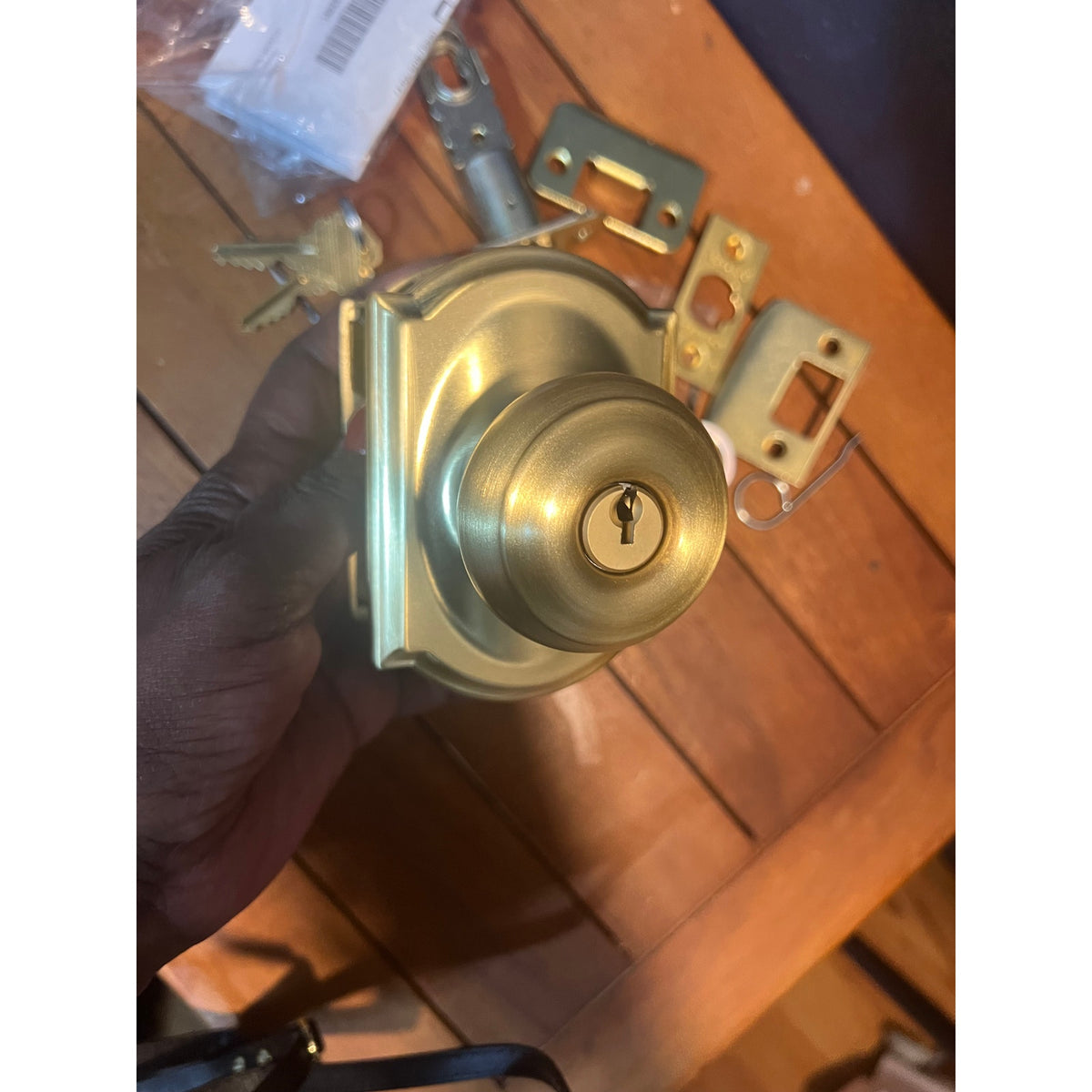 SCHLAGE F51A GEO 608 CAM Georgian Knob With Camelot Trim Keyed Entry Lock, Satin