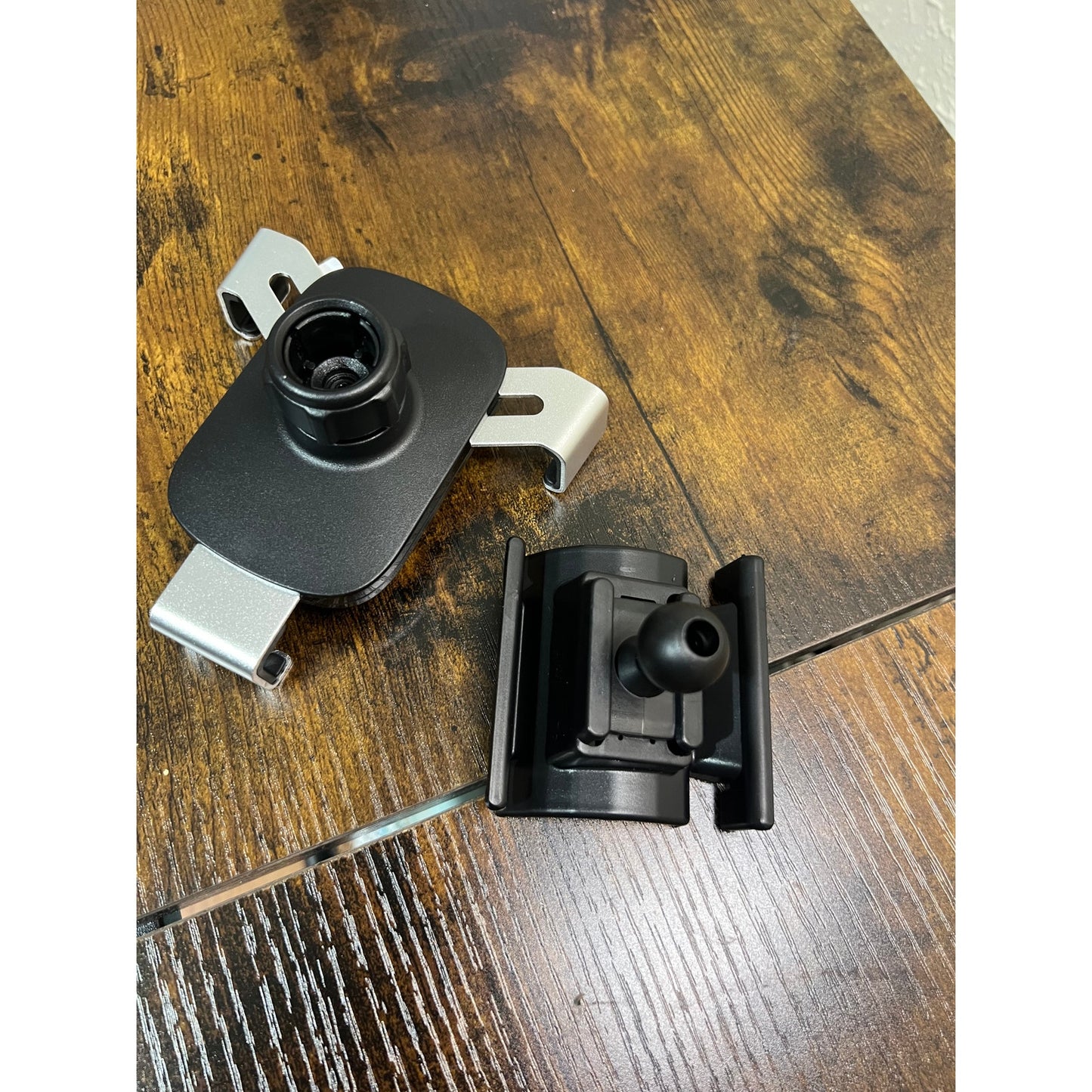 LUNQIN Car Phone Holder For BMW X5 X5M 2024 2025 2026 And X6 X6M 2024-2026