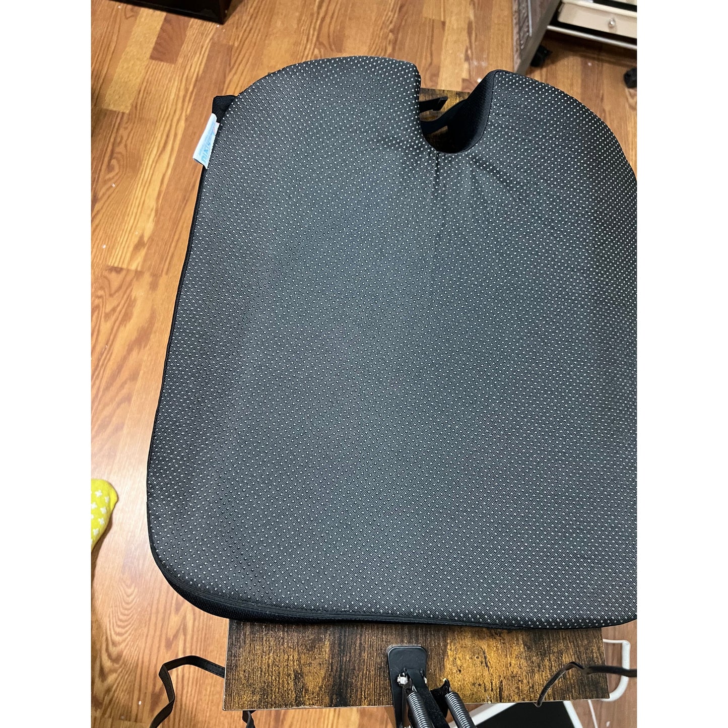Anzhixiu Elevated Car Seat Cushion For Improved View- Black