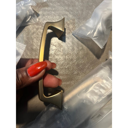 Amerdeco 10 Pack Champagne Bronze Cabinet Pulls 3.75 Inch Hole Center Cabinet