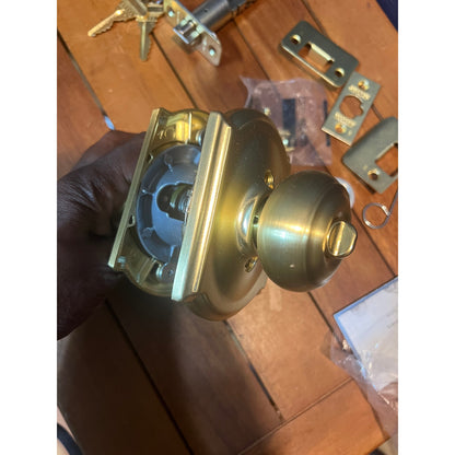 SCHLAGE F51A GEO 608 CAM Georgian Knob With Camelot Trim Keyed Entry Lock, Satin