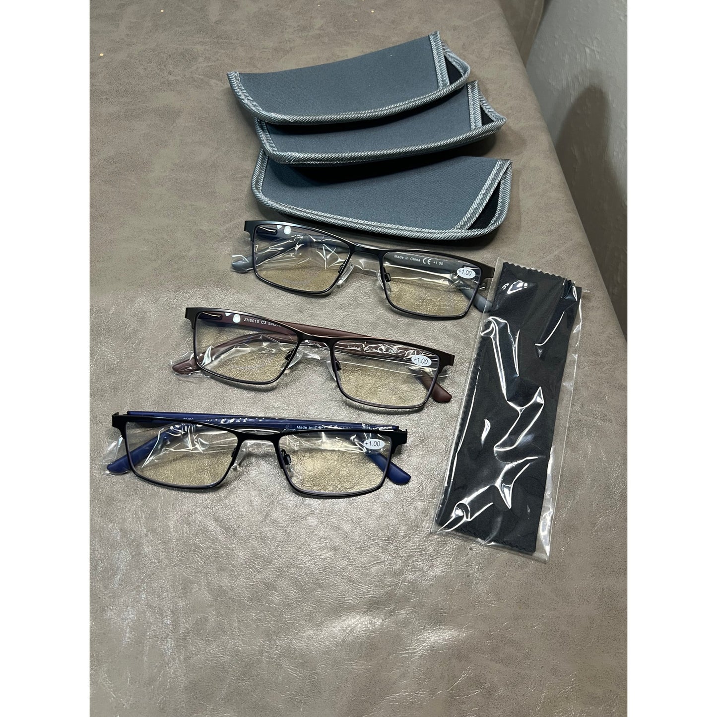 READITEASY 3 Pack Reading Glasses Men 1.0 Blue Light Blocking, Readers Men With Spring Hinge Reduce Eyestrain/UV/Dryness, Mens Reading Glasses 1.0+