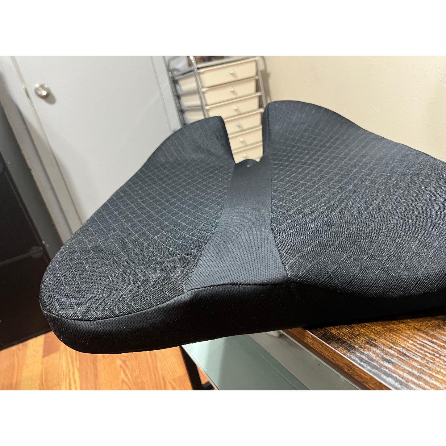 Anzhixiu Elevated Car Seat Cushion For Improved View- Black