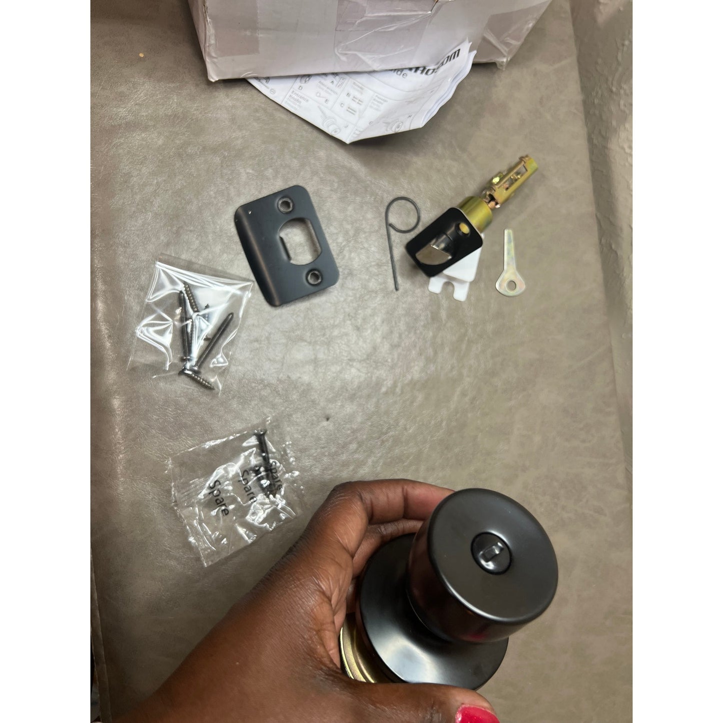 HOSOM Privacy Door Knob With Lock, Matte Black Door Knob Set Door Handles-Black
