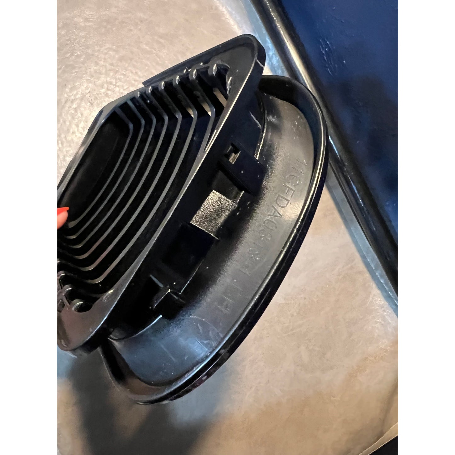 DEKEWEI E46 Grille, Front Kidney Grill Compatible With BMW 3 Series 2002-2005 E46 4-Door 320i 325i 325xi 330i 330xi Single Slat Gloss Black Grill. (1 pc GRILLE AVAILABLE -DRIVER'S SIDE ONLY)