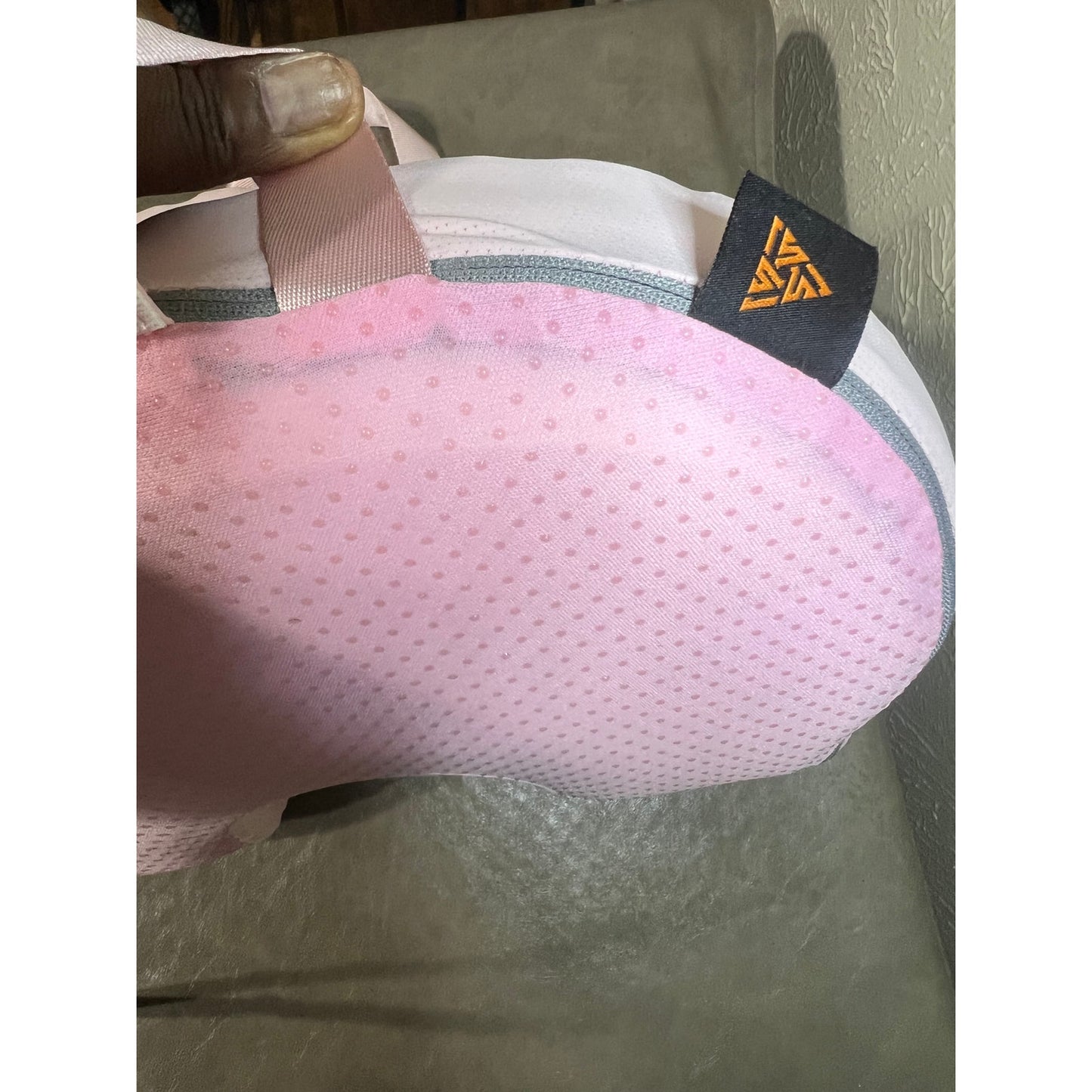 Sino Salected Portable Donut Pillow, Doughnut Pillow For Tailbone Pain, Non-Slip Removable Cover, Hemorrhoid Cushion For Postpartum ? Sciatica, Memory Foam Seat Cushion, Pink.